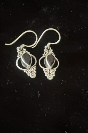 Garnet Silver earrings 1.5cm